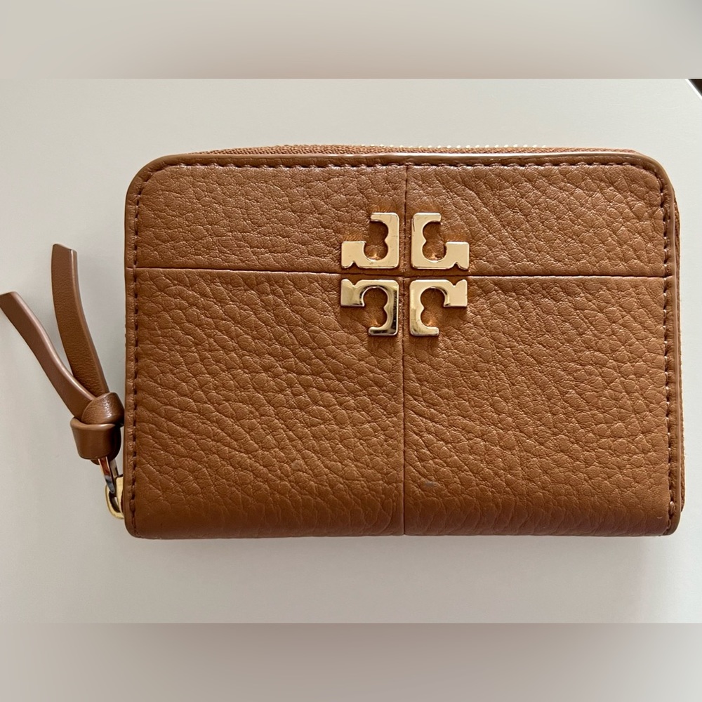 TORY BURCH Pebbled Leather Wallet (Small)